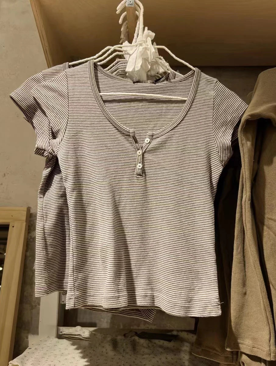 Women's Y2K Striped Button Crop Top