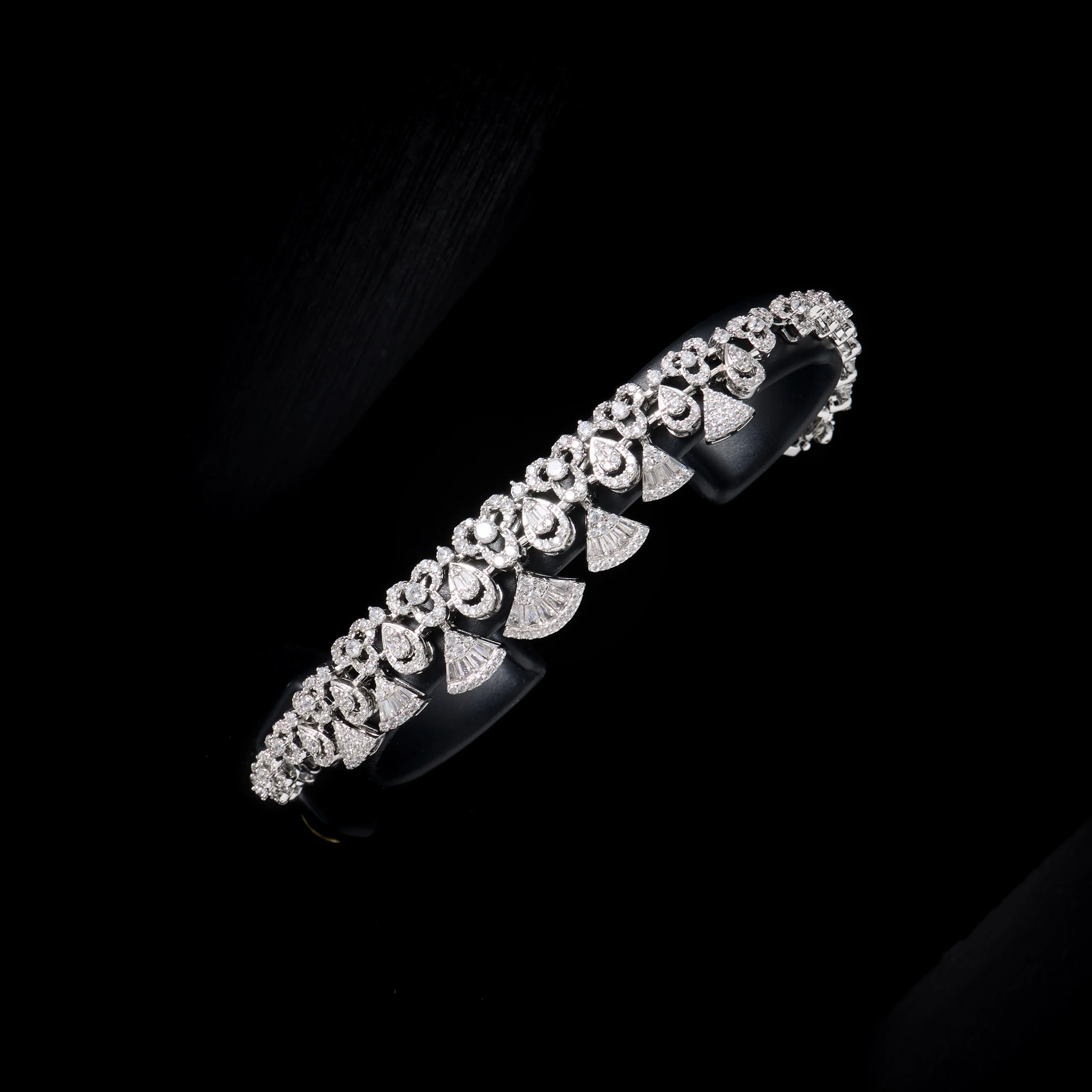 INJEWELIFE Cubic Zircon Choker Jewelry Set for Women