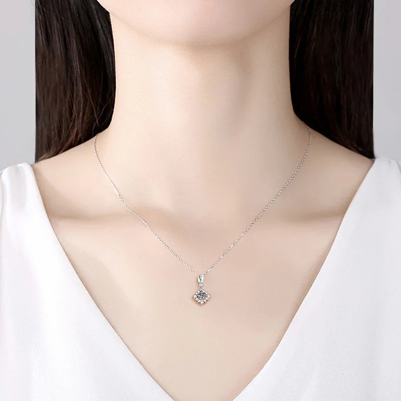JoyceJelly 1 Carat Moissanite Sterling Silver Jewelry Set