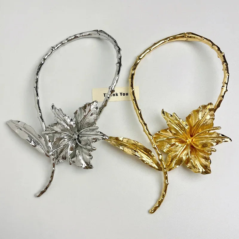 Exaggerated Oversized Lily of the Valley Metal Collar Necklace – 2026 New Upscale Statement Jewelry for Women
